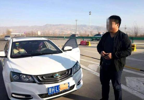 蛋蛋懂车@交警提醒：车牌上最好不要有这些，否则一律扣12分，大家注意了