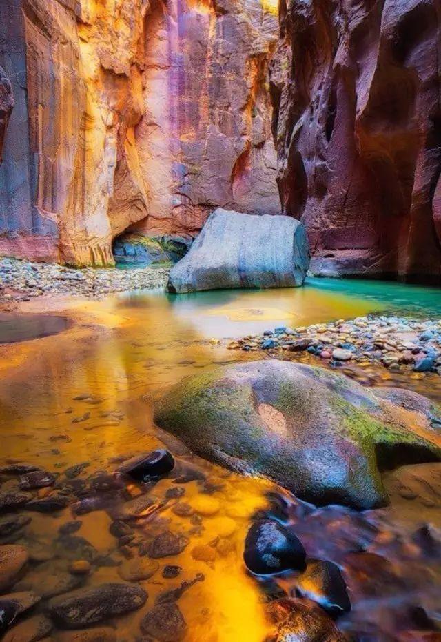 「名利场」一念起，天涯咫尺；一念灭，咫尺天涯