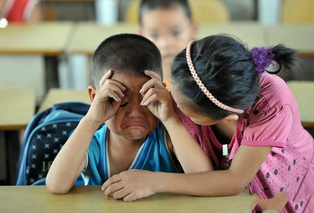 「小鹿妈咪」别再错把孩子的“同情心”当善良，“同理心”才能培养高情商