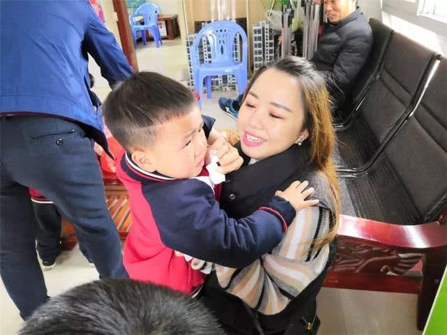 「小鹿妈咪」别再错把孩子的“同情心”当善良，“同理心”才能培养高情商