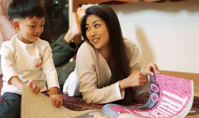「小鹿妈咪」别再错把孩子的“同情心”当善良，“同理心”才能培养高情商