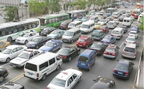 「车车迷」电动车跑高速为什么续航里程会缩短？