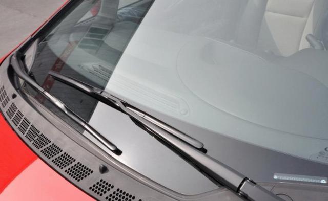 选车中心■开车10年才明白，雨刮器隐藏的4个实用功能，现在才恍然大悟