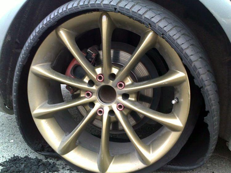 「精品汽车集」如何避免爆胎、轮胎过度磨损？学会这几招就够了