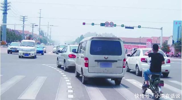 [太原广播电视报]车主注意！“左转弯待转区”也算闯红灯，罚200块扣6分