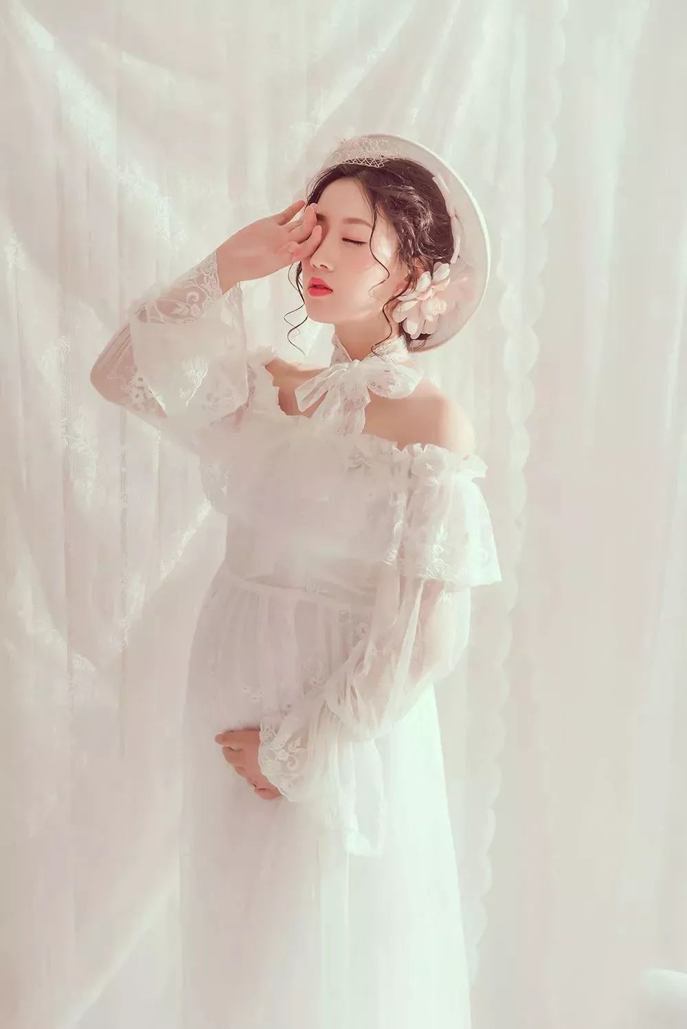 「一切源于生活」踮起脚，提起裙边 ；迈着幸福的步伐，吟唱着孕育的美好-白天鹅