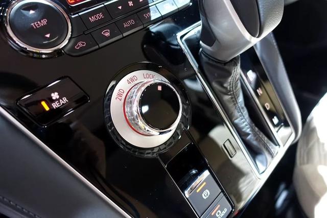 【阿虎汽车】汽车当移动发电机，后备箱装轮椅，东京车展上的日系精巧设计