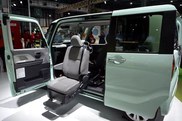 【阿虎汽车】汽车当移动发电机，后备箱装轮椅，东京车展上的日系精巧设计