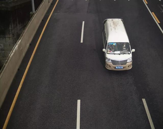 [养车宝典]开车不系安全带、打电话的注意了，贵阳交警已开始使用监控抓拍系统