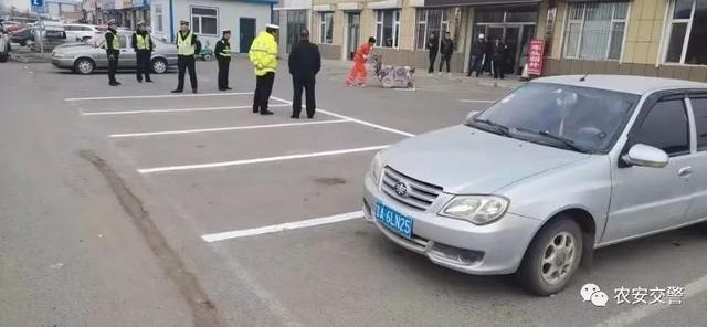 #长春交警农安大队#注意!农安镇城区这些道路施划停车位，希望市民多配合！