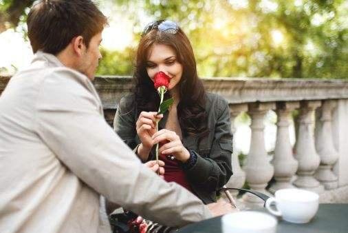 「小柯看生活」别犯傻，独处时男人的态度，就决定了心中有没有你