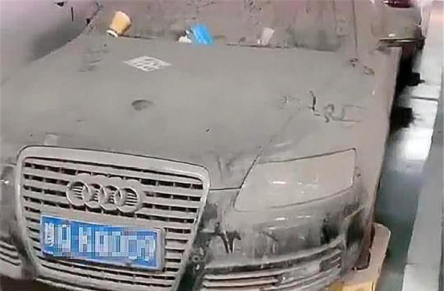 「趣味视界」豪车误入私人车位，业主霸气锁车：下半辈子就别走了！