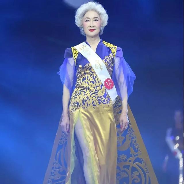 #浅浅情感说#“我奶奶是粉丝300万的抖音网红”：余生怎么活，这是最好的答案