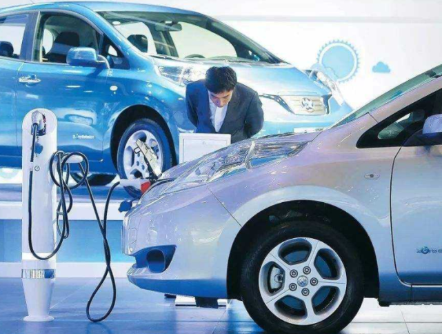 【葫芦君说车】新能源汽车为啥卖不动？车主：不解决这4个问题，白送都不要