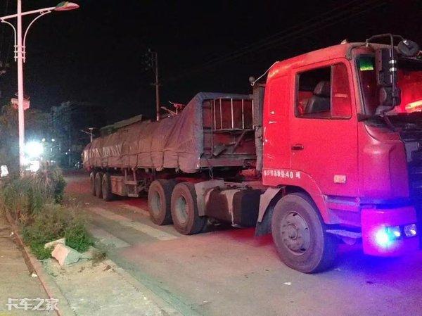 卡车之家@跑车遇到这种找茬的只能花钱了事儿，卡车司机：就当破财免灾吧