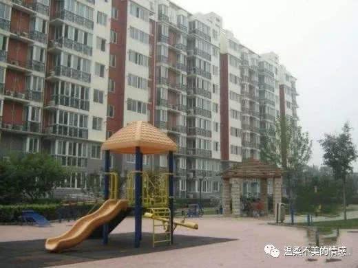 [温柔不美]母亲偏心弟弟，家产给弟弟，兄弟三年不来往，哥哥说番话弟弟哭了