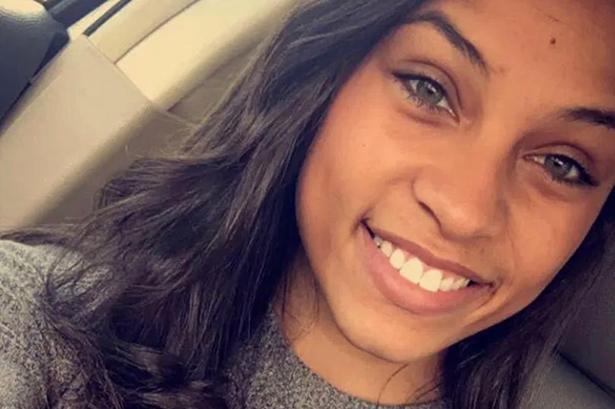 「译眼看美洲」美国女子每天给离世的父亲发短信，四年后意外收到神秘回复