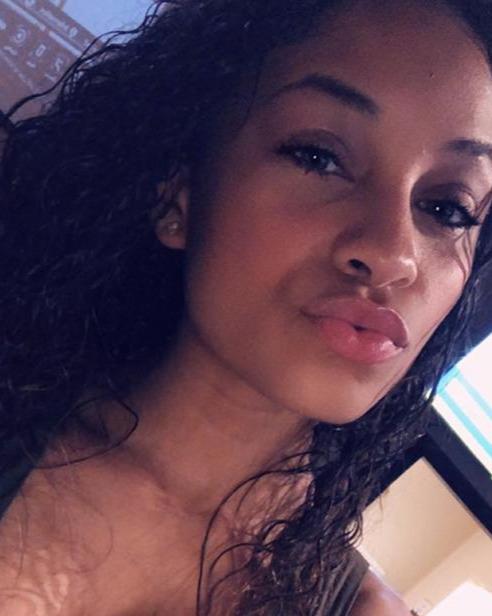 「译眼看美洲」美国女子每天给离世的父亲发短信，四年后意外收到神秘回复