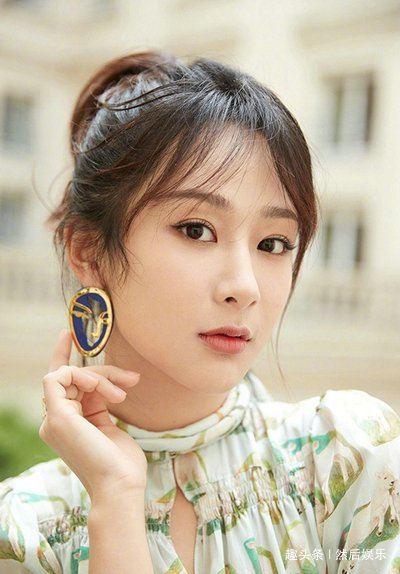 然后娱乐：青春就想一个染色板，有时五彩缤纷，有时苍白空虚