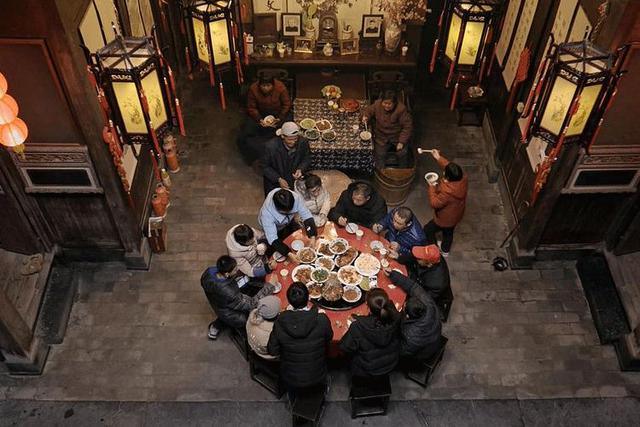 「拾柒读书」秋天为什么容易想家？这是我听过最好的答案