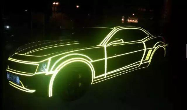 「阿虎汽车」车险常识：车撞了人，你该怎么报案，非常实用