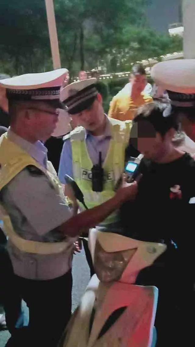 「蛋蛋懂车」千辛万苦考过的驾驶证还没拿到手就被注销了，因为“以身试法”