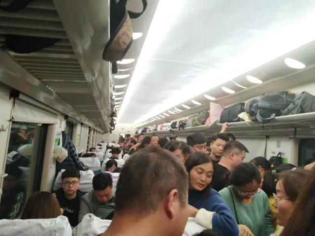 「屈先生」谁的生活不匆忙