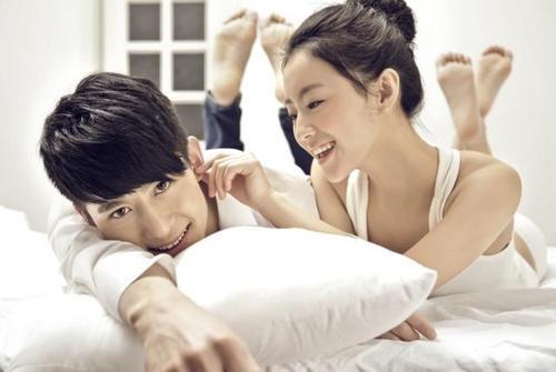 幸福的拉拉：婚姻中，夫妻之间感情深不深，看睡觉前的4个细节就知道