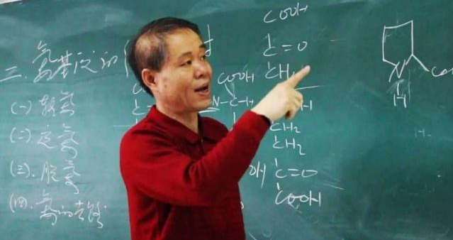 #教育成长记#大学生“自甘堕落”的6种现象，绝大多数人都有，堪称“毒瘤”