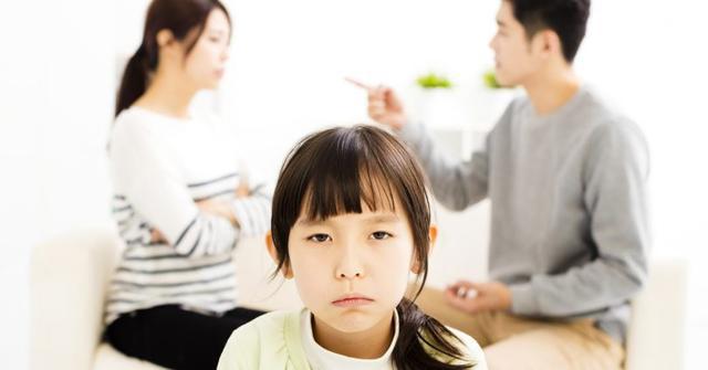 [鸽子医生育儿]面对父母亲的挑剔，原生家庭的伤，还要再埋怨多久