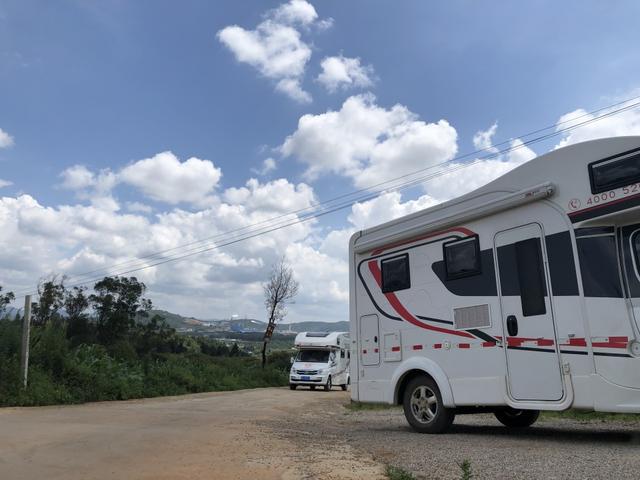 [小桔房车]天已变冷，老司机介绍了这7个房车刹车技巧，关键时刻很管用