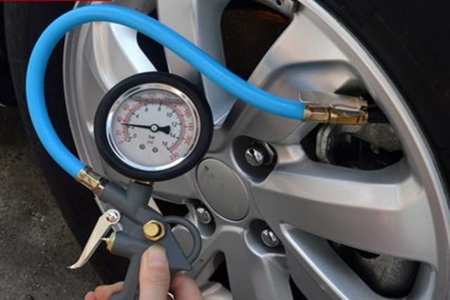 5s养车@给汽车轮胎打气，到底该不该收费？