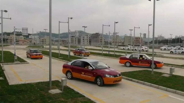 [蛋蛋懂车]一本C1驾照价值多少钱？看到这个数，驾照拥有者：赚了