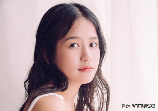 #莉莉情感屋#“我给她带孩子，你凭什么瞎掺和”“就凭是我在养活你”