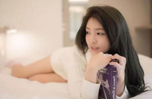 「深夜情话吖」男人中年“偷腥”，无非这三个原因，高情商的女人一招制胜