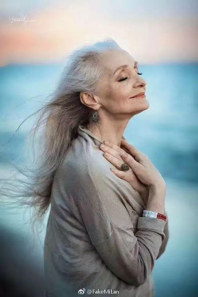 [李小托]时光带不走的优雅与深情