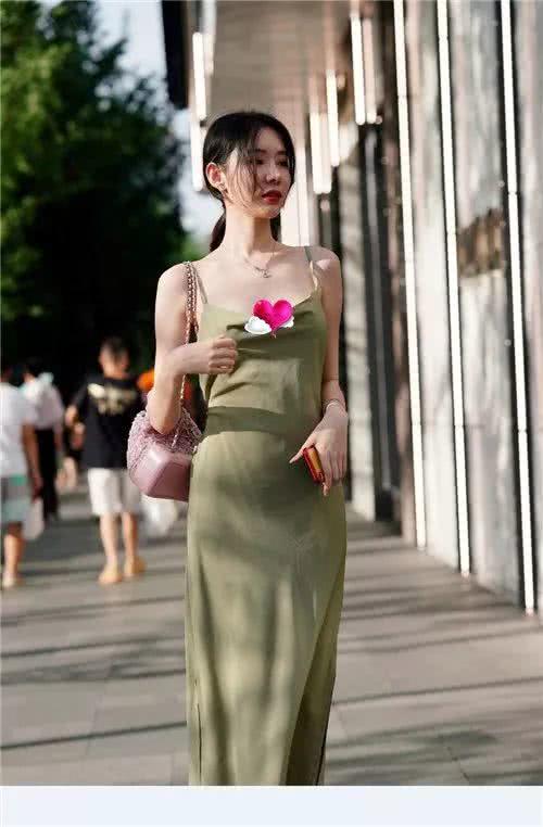 森屿鹿林1989：已婚的少妇也有魅力，无需在意他人眼光，纯净的眼神倾国倾城