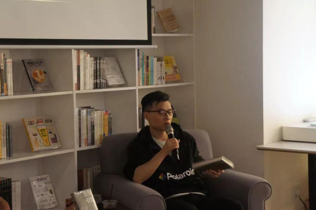 [九久读书人]人类这么渺小，还轮不到担忧宇宙终结的问题