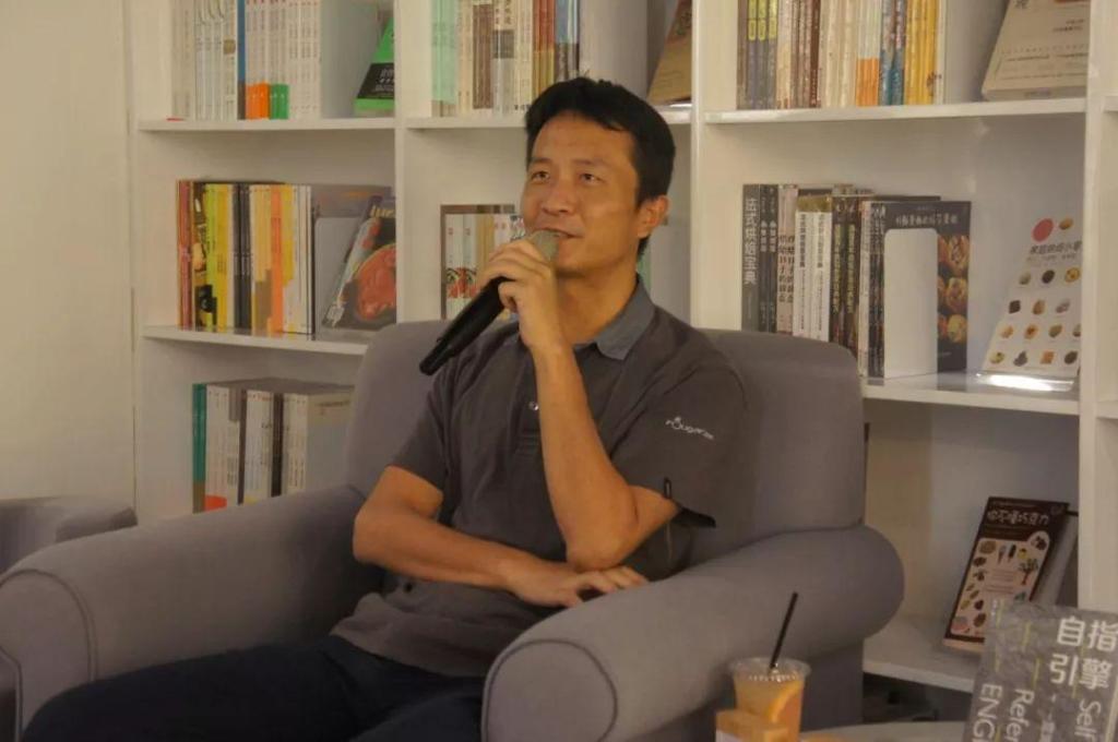 [九久读书人]人类这么渺小，还轮不到担忧宇宙终结的问题