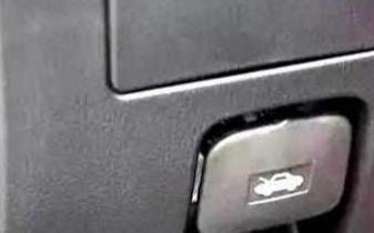 [汽车搞事情]汽车中控台众多按钮，各自都起到什么作用？