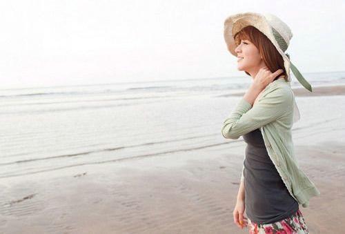 积极虹英■请不要将自己，看得太重要！