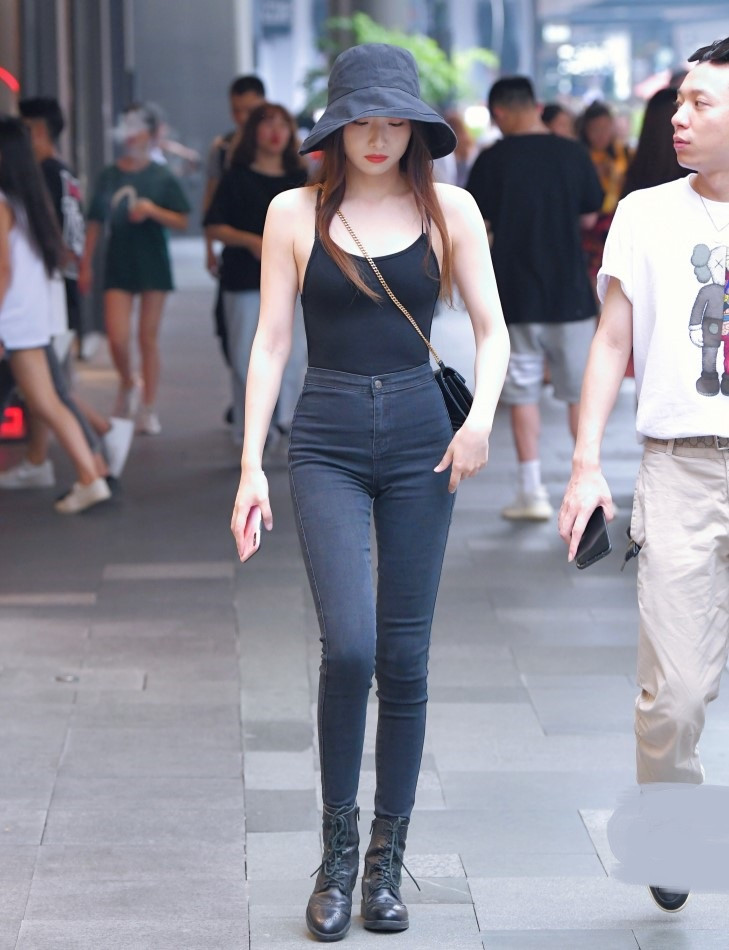 【时尚的丹尼】成熟的女人要自信，努力的你无可挑剔，奋斗的人生别具魅力