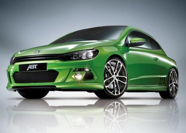 「独特视角度」为什么德系车排气管不滴水，日系车却滴水？网友：长知识了！