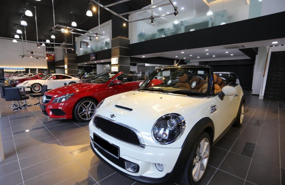 「汽车督察」到4S店买车这3项费用说啥都别给，给了就要不回来，报警都没用