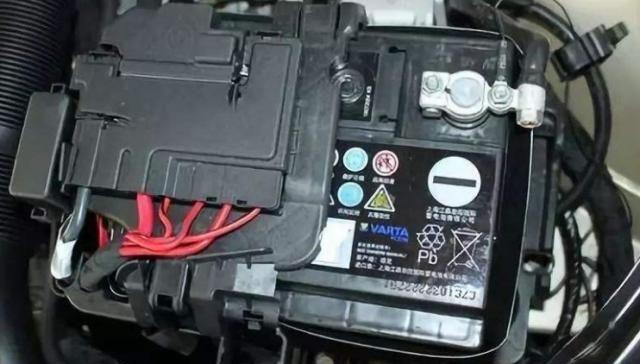 #太原广播电视报#为何汽车电瓶有人用五六年，有人却用不到一年？修车师傅说了实话