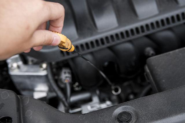 油中感谢■秋冬保养之后，汽车油耗反而高了？这些猫腻一定要长个心眼！