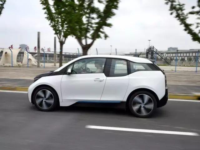 #淘车岛#保值率这么低的新能源二手车你会买吗？