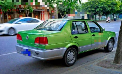 【温柔不美】妈妈送给我一套房，搬进新家第二天，弟媳就带人来砸房