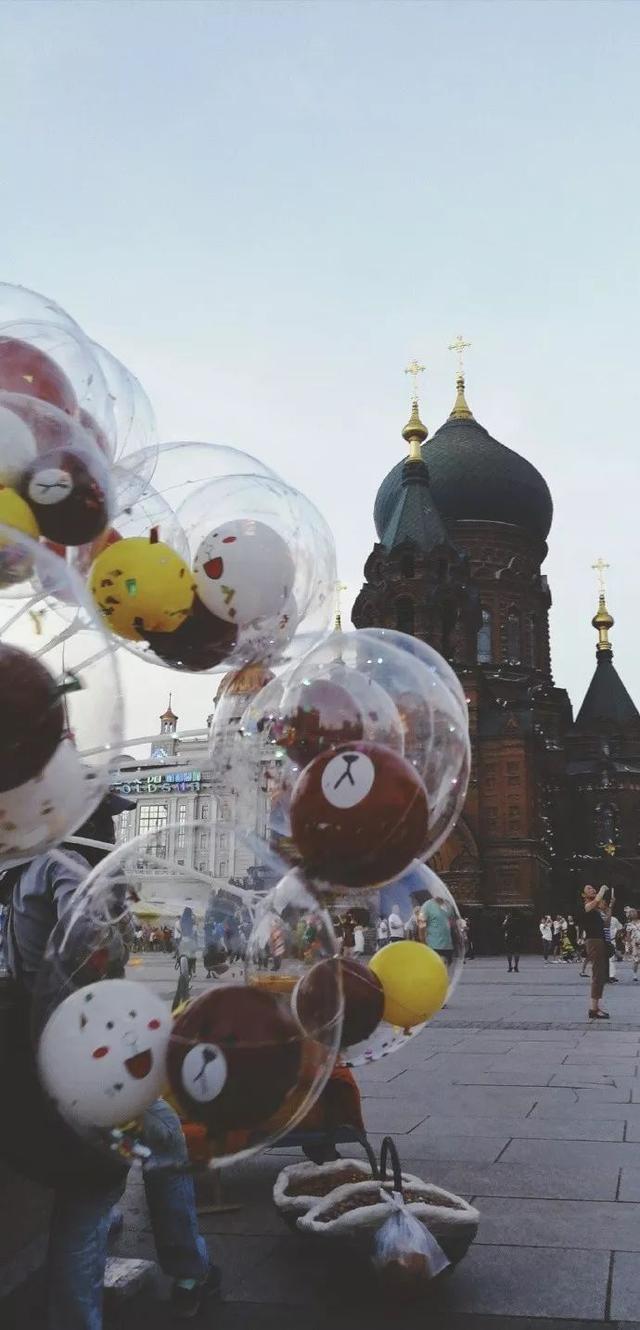 #捡书先生#“有些还未重逢的人，我很早就在心底备下了你好”