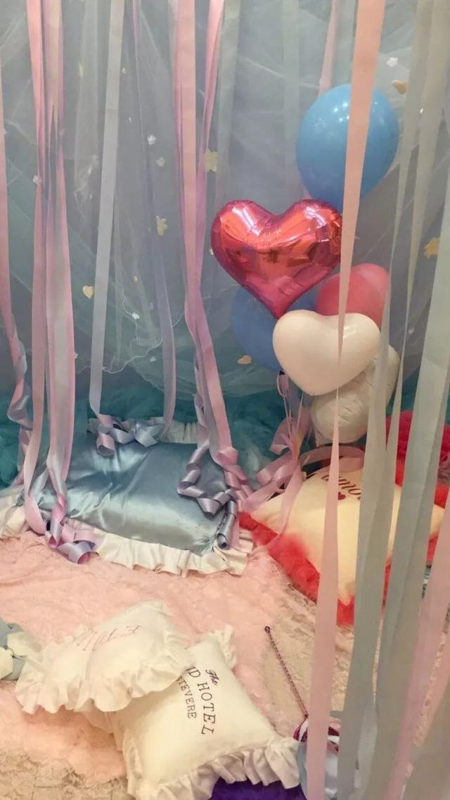 #捡书先生#“有些还未重逢的人，我很早就在心底备下了你好”